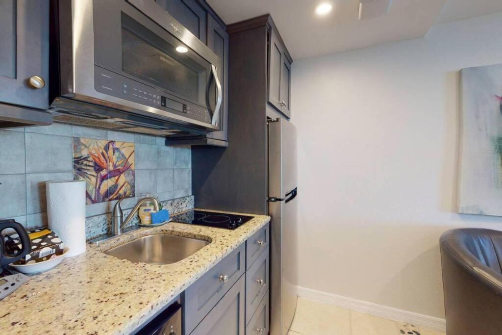 Sea Spray, Studio 114, Beach Steps Away! Pool+Wifi Ράσκιν Εξωτερικό φωτογραφία