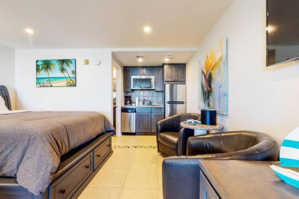 Sea Spray, Studio 114, Beach Steps Away! Pool+Wifi Ράσκιν Εξωτερικό φωτογραφία